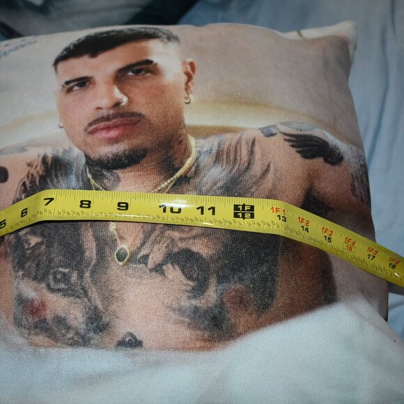 PR HOT SEXY SINGER Rauw Alejandro SHIRTLESS MAN ART 2 VIEW CANVAS PILLOW THROW - Picture 9 of 9